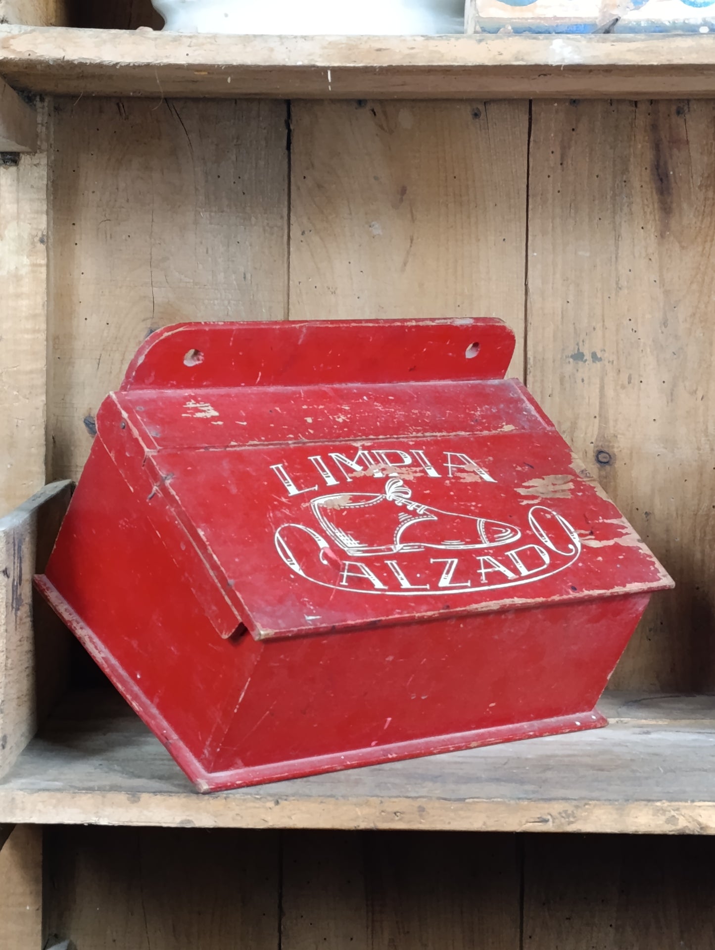 Antigua Caja de Madera Limpia Calzado | Años 50