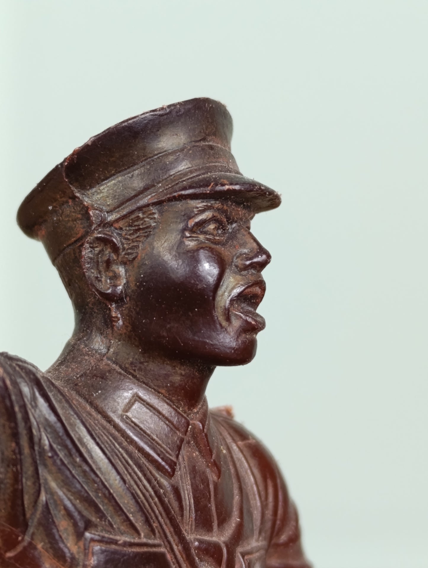 Figura de Comandante del Ejército Rojo de la marca DZI, año 1978 (URSS)