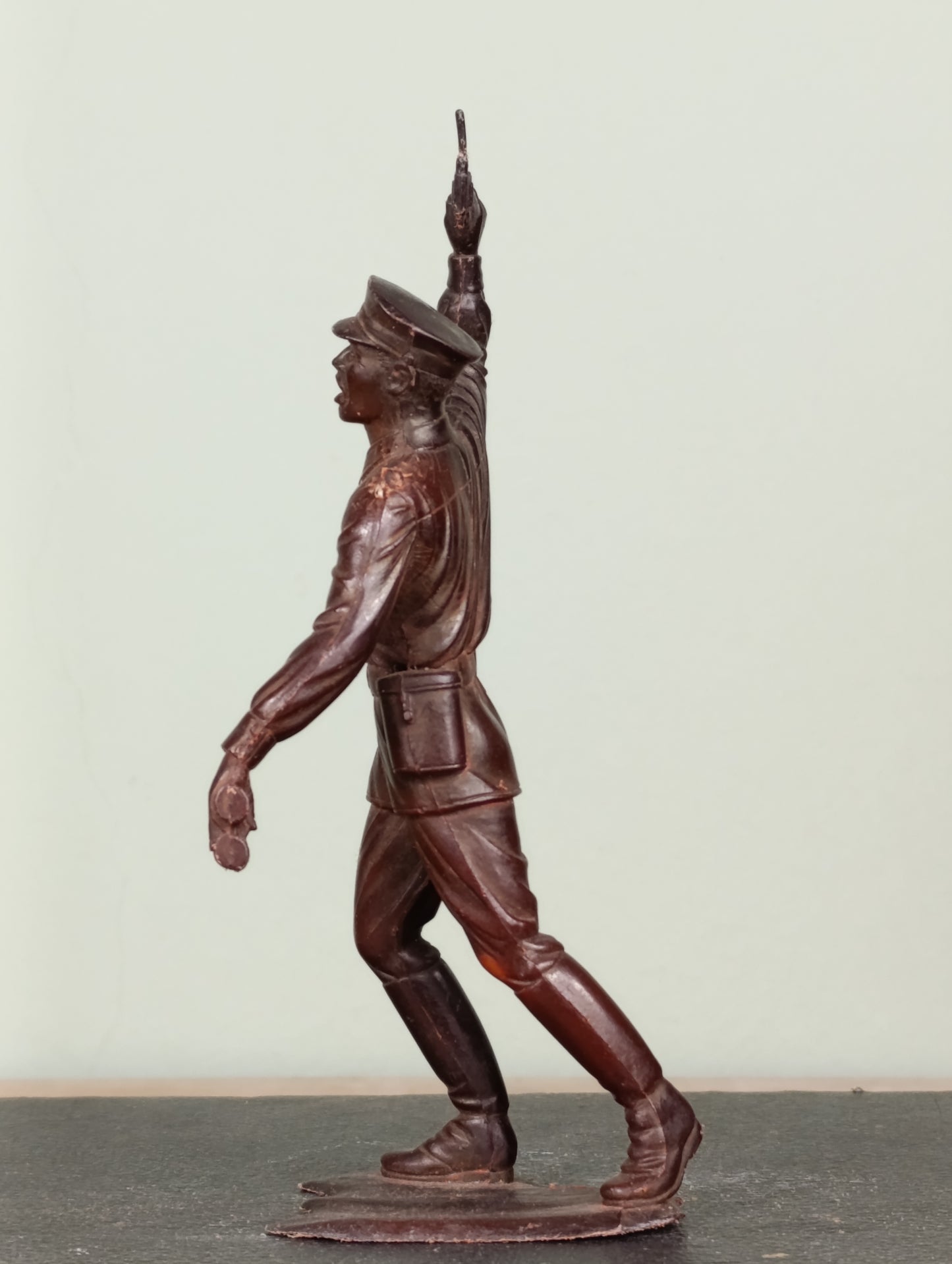 Figura de Comandante del Ejército Rojo de la marca DZI, año 1978 (URSS)