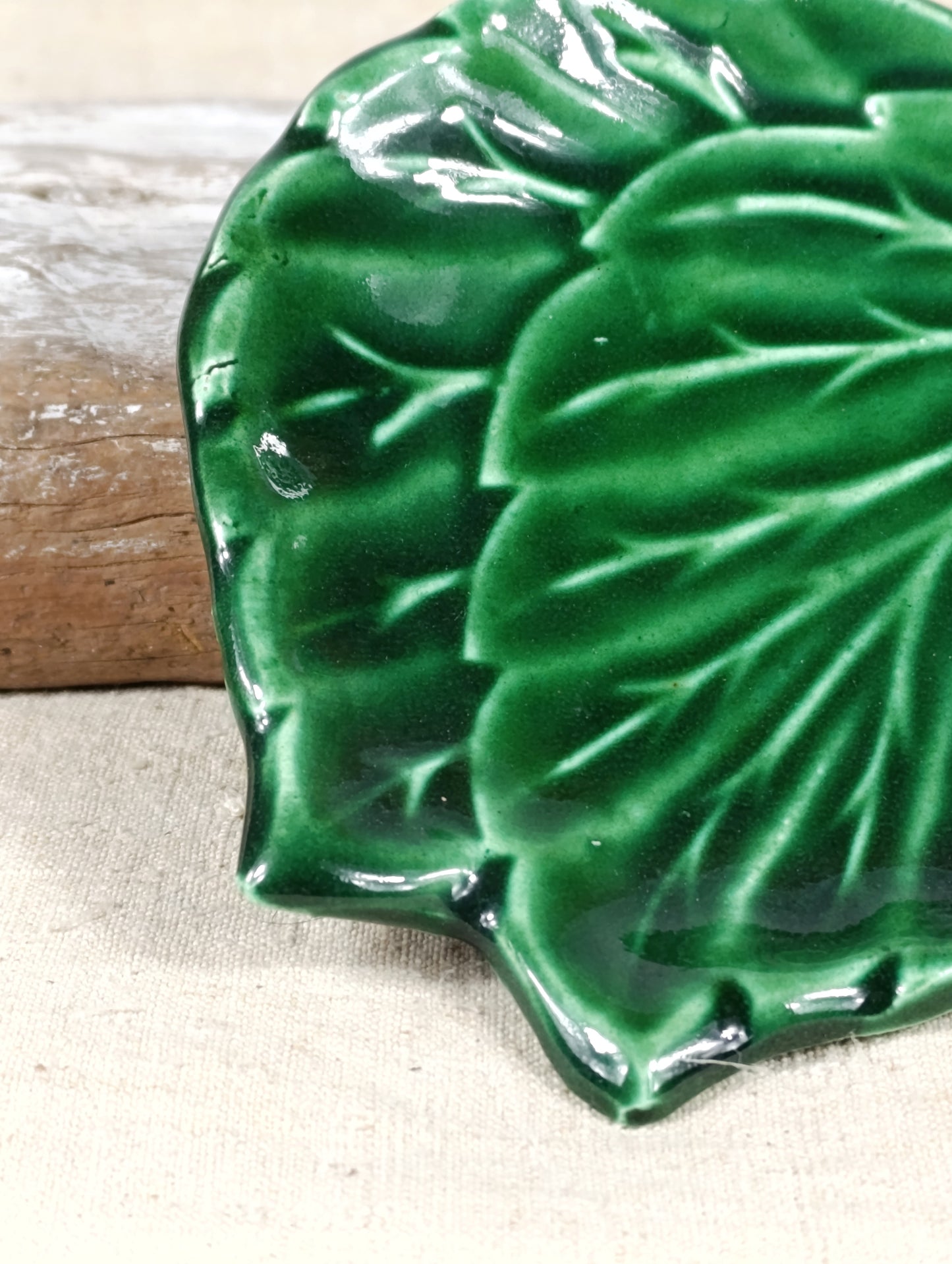 Juego de 5 Platos de Cerámica Esmaltada en Verde | Forma de Hoja