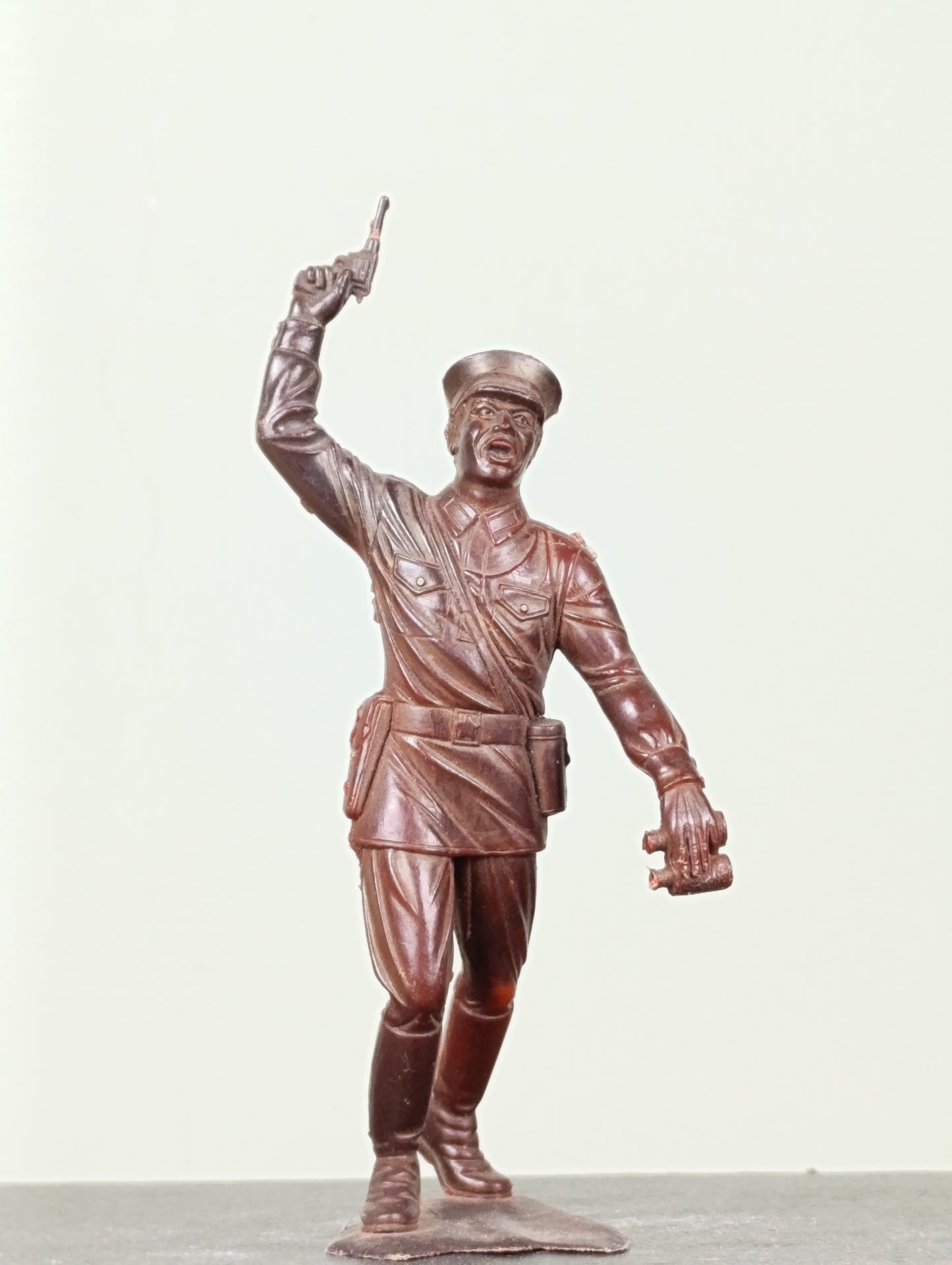 Figura de Comandante del Ejército Rojo de la marca DZI, año 1978 (URSS)