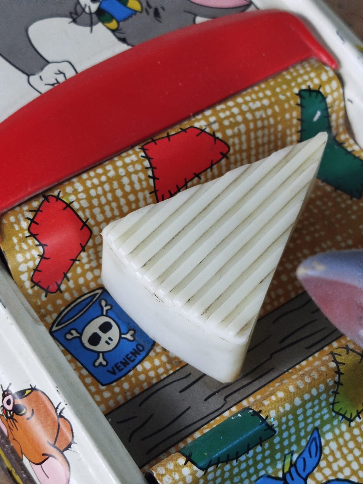 Coche de juguete Tom y Jerry marca Rico, años 60