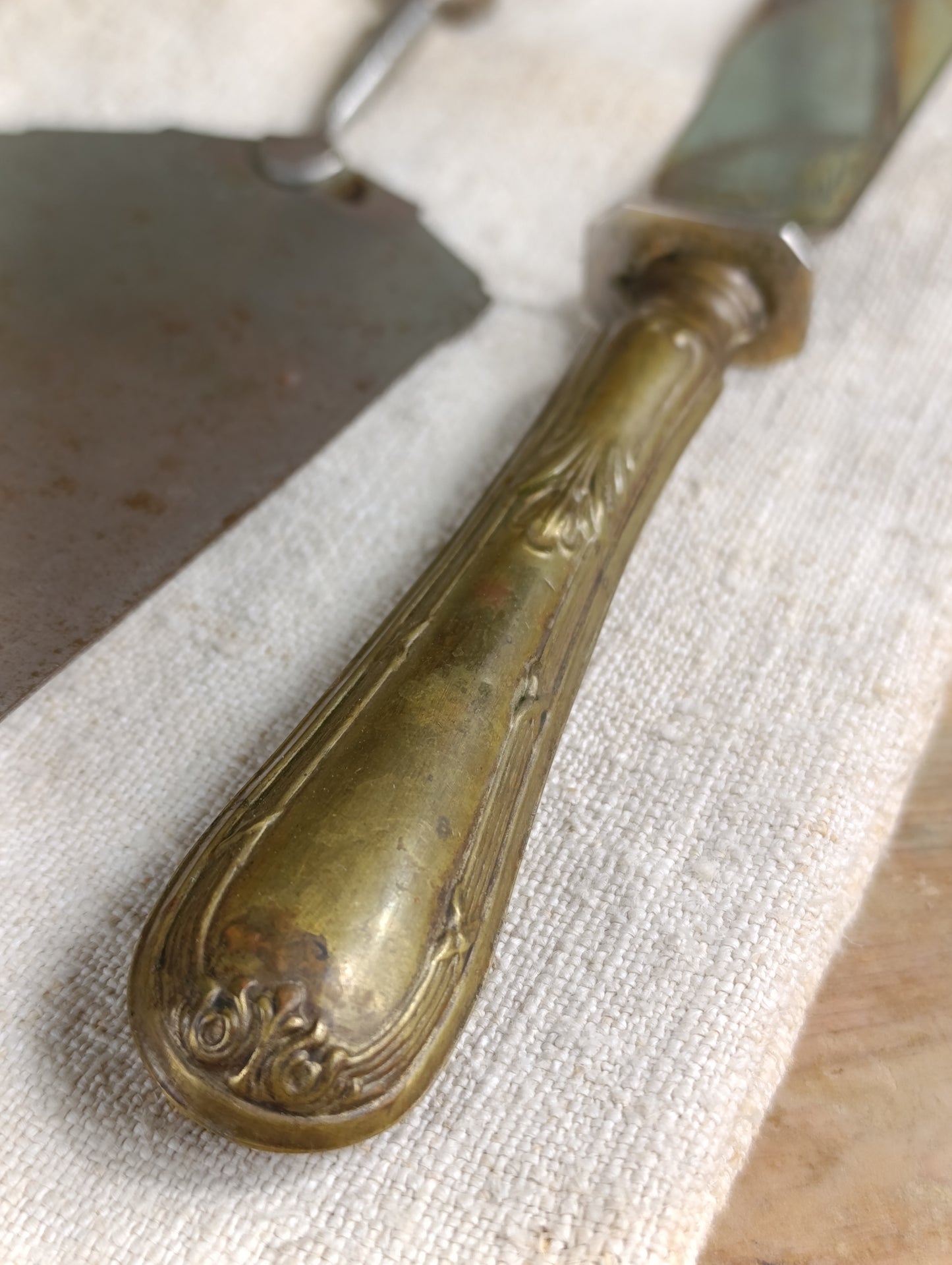 Juego de Cuchillo y Pala Decorativa | Años 20