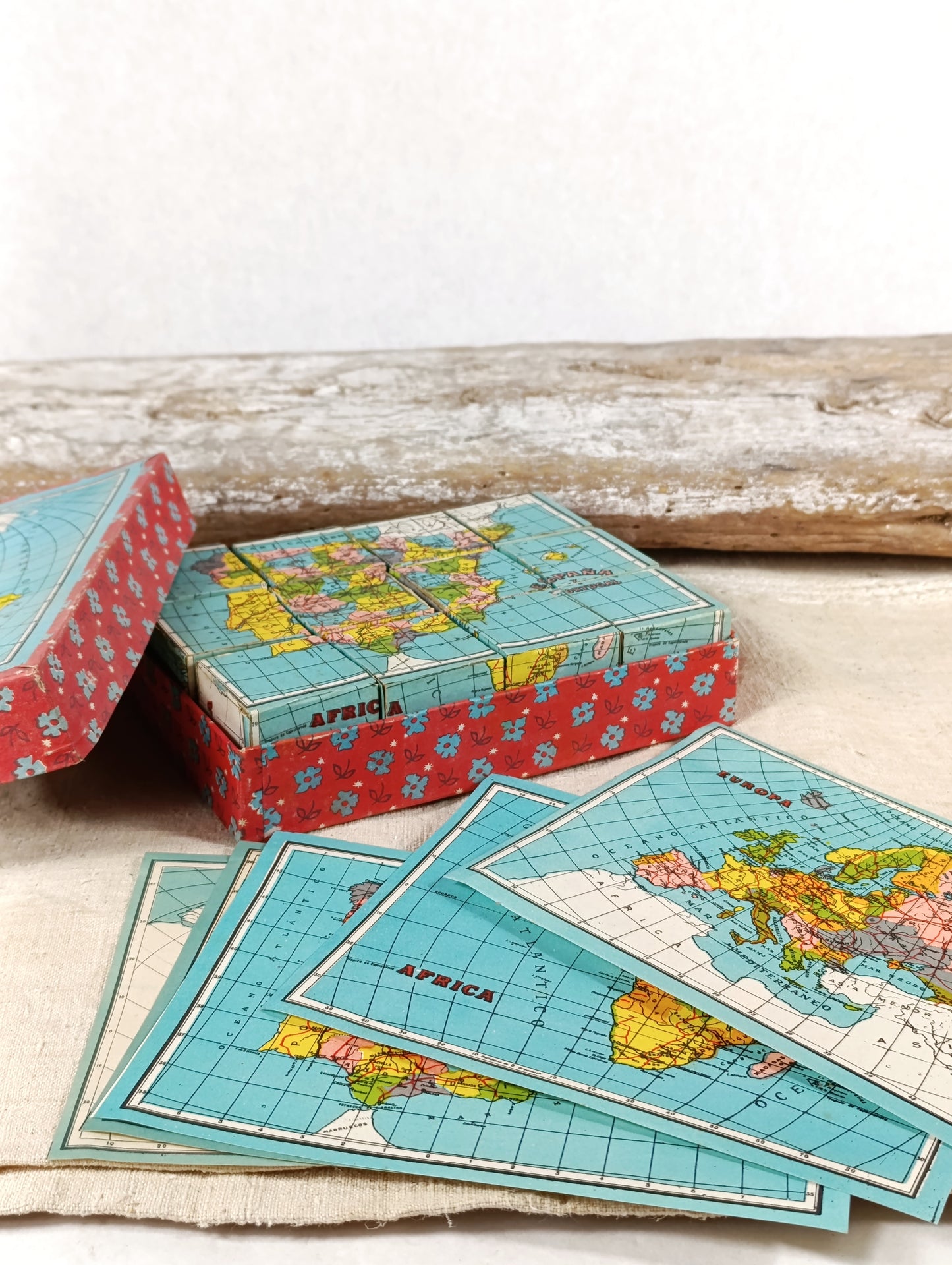 Juego Rompecabezas con Mapas del Mundo