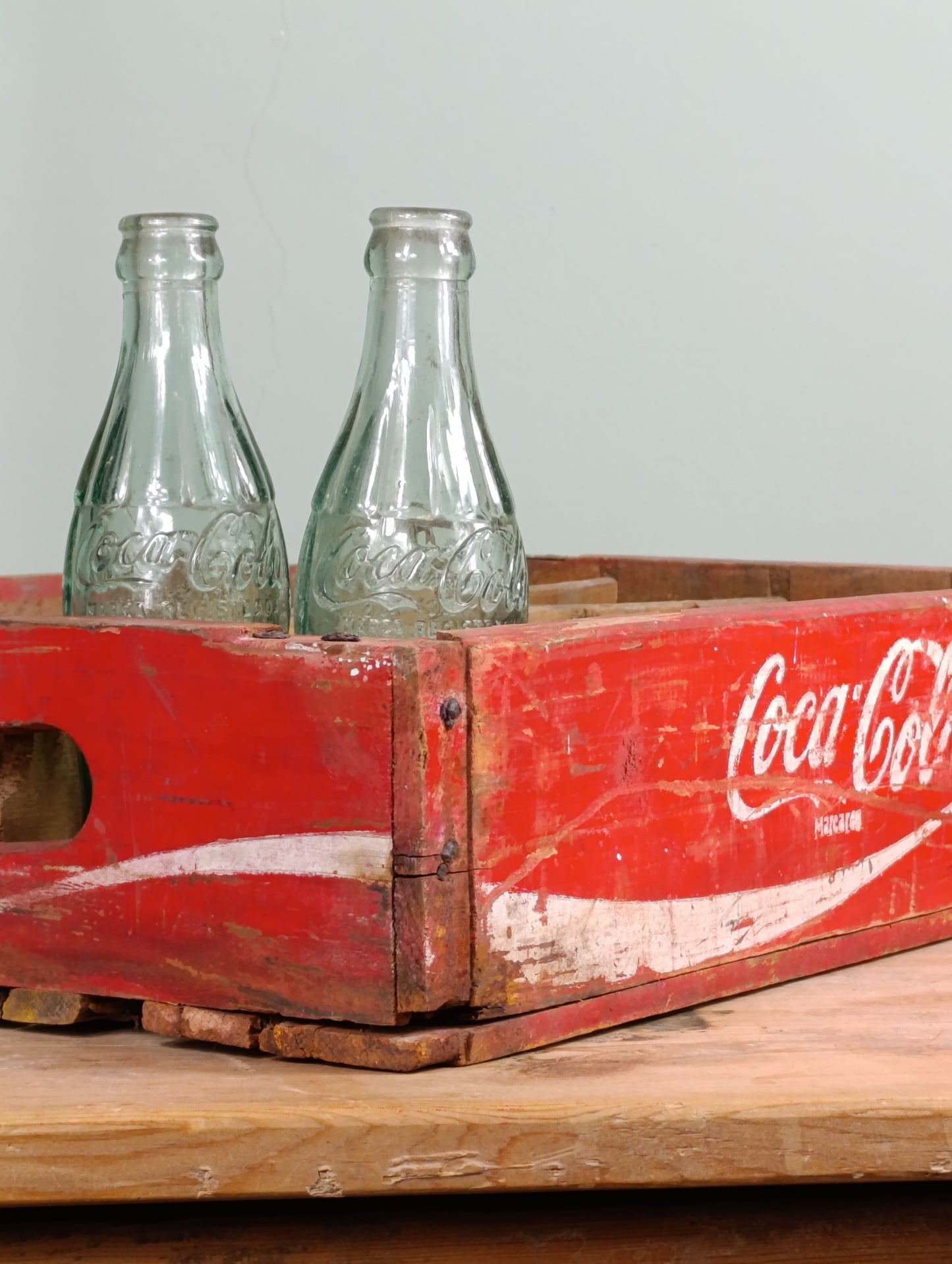 Caja de madera para transportar botellines de Coca-Cola | Años 60 (Incluye dos botellines originales)