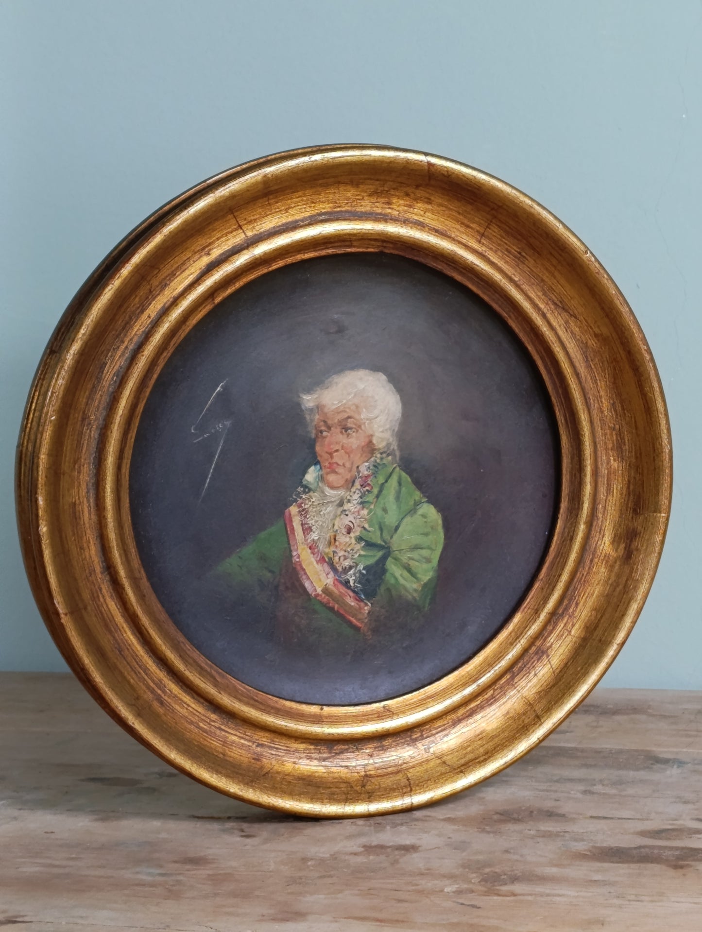 Retrato al óleo ( firmado) de noble español en plato de loza Valdemorillo, siglo XIX