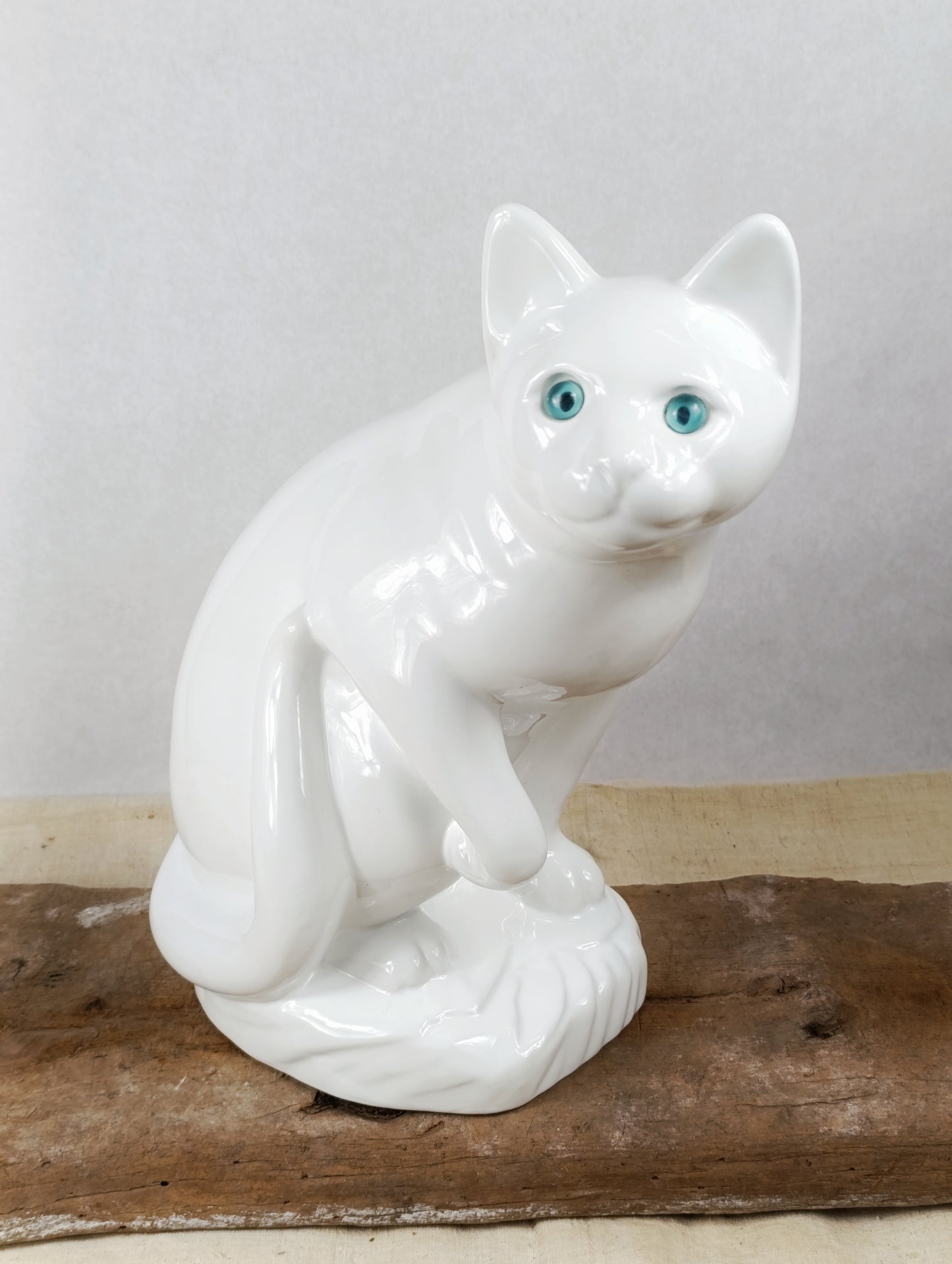 Figura de Porcelana Portuguesa | Marca Elpa