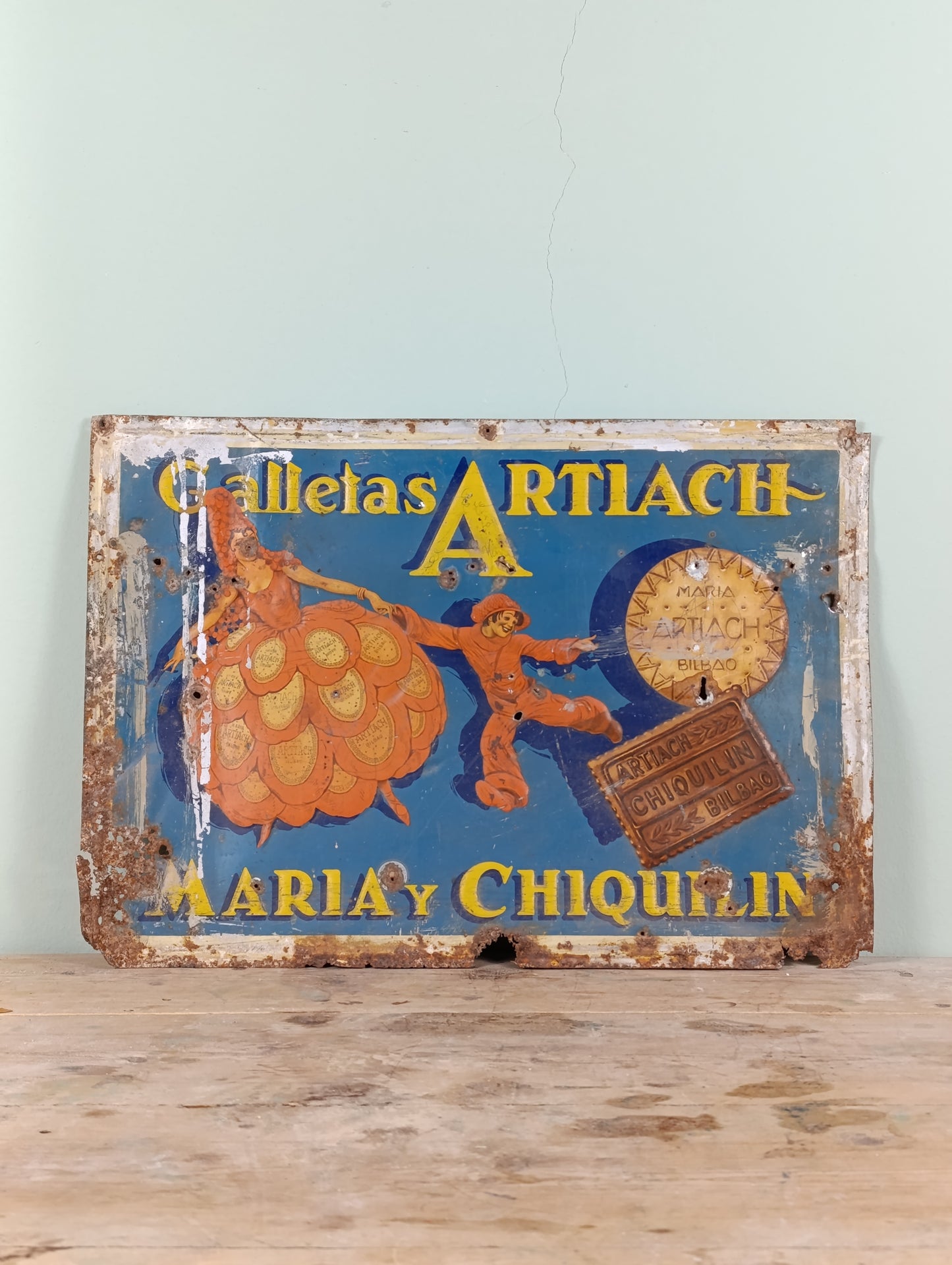 Antiguo cartel de publicidad de chapa Galletas Artiach María y Chiquilín