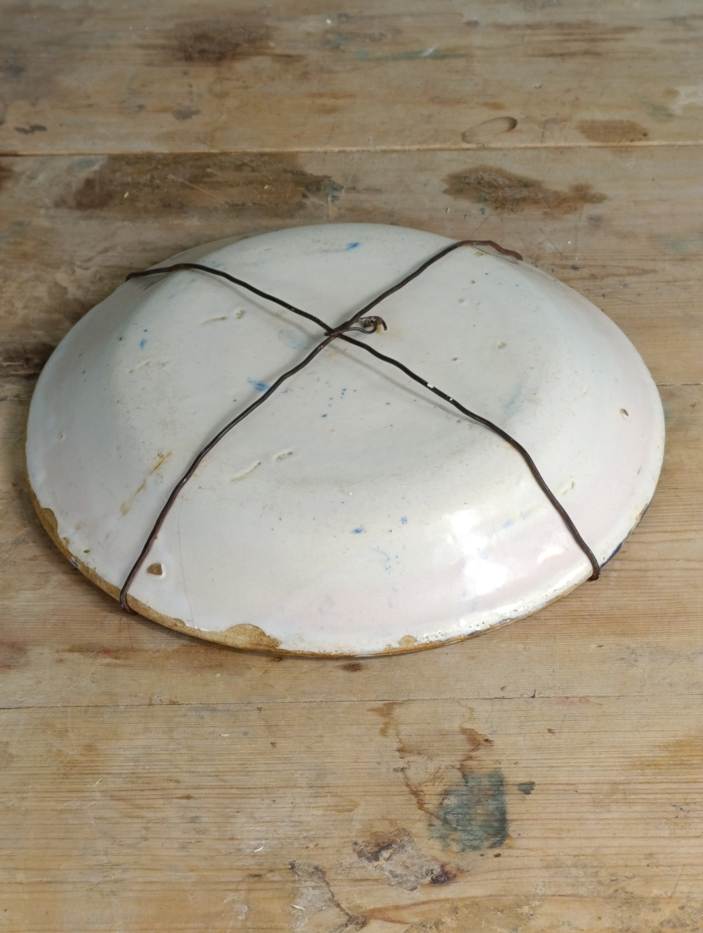 Plato de cerámica de Manises siglo XIX con motivo “Pardalot”
