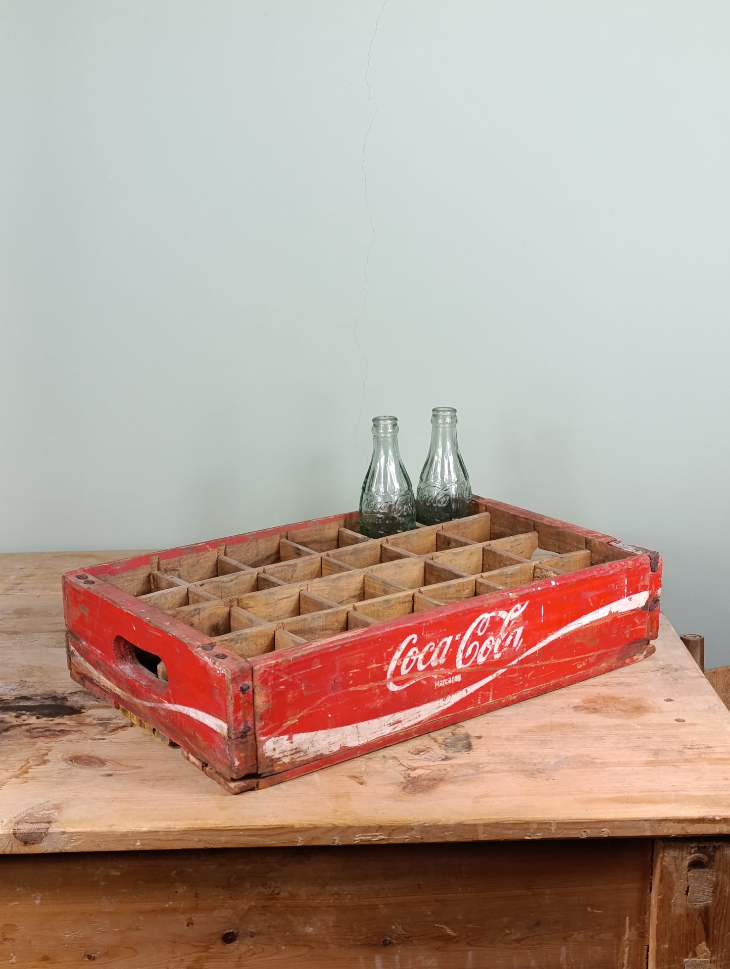 Caja de madera para transportar botellines de Coca-Cola | Años 60 (Incluye dos botellines originales)