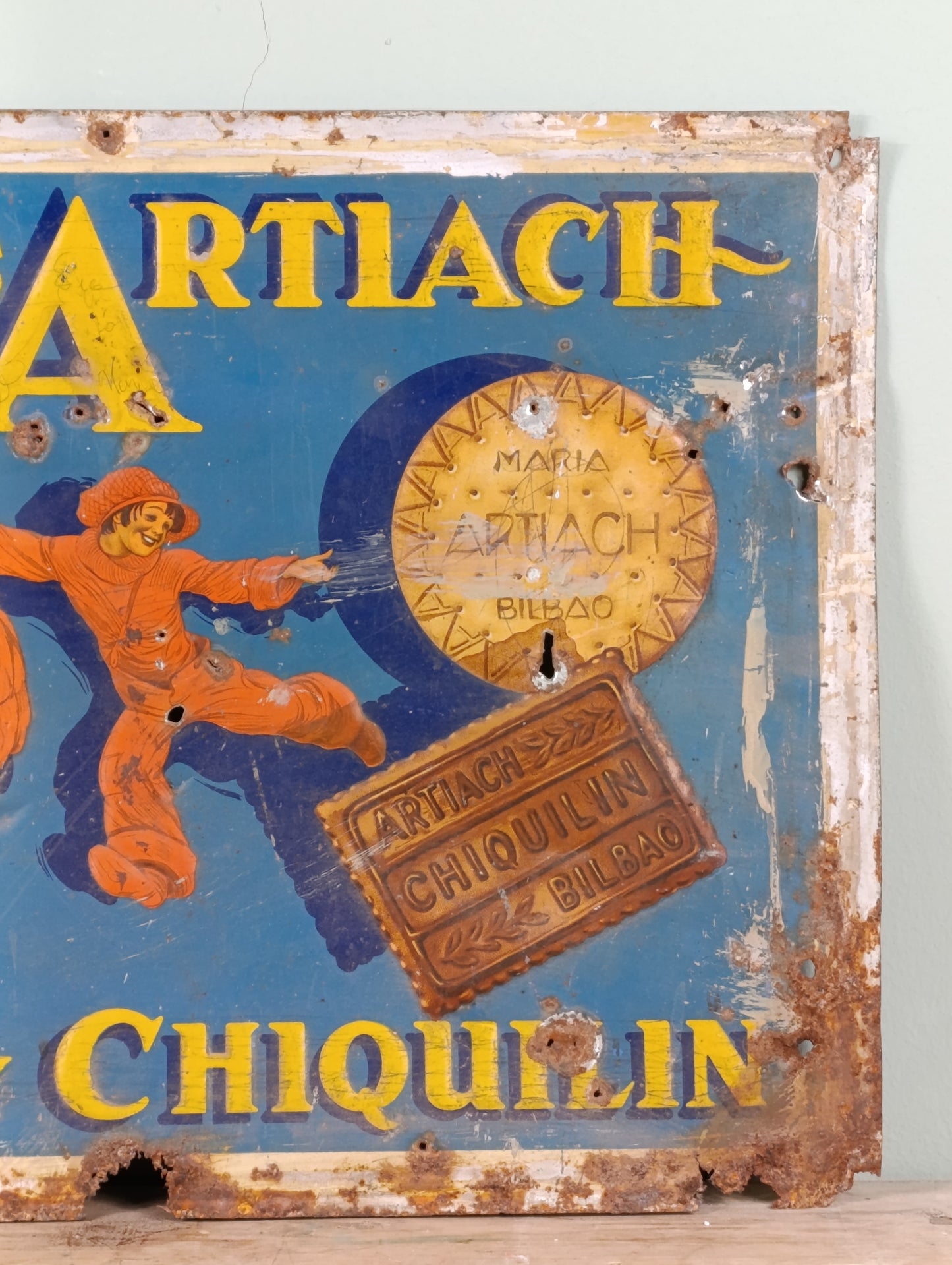Antiguo cartel de publicidad de chapa Galletas Artiach María y Chiquilín