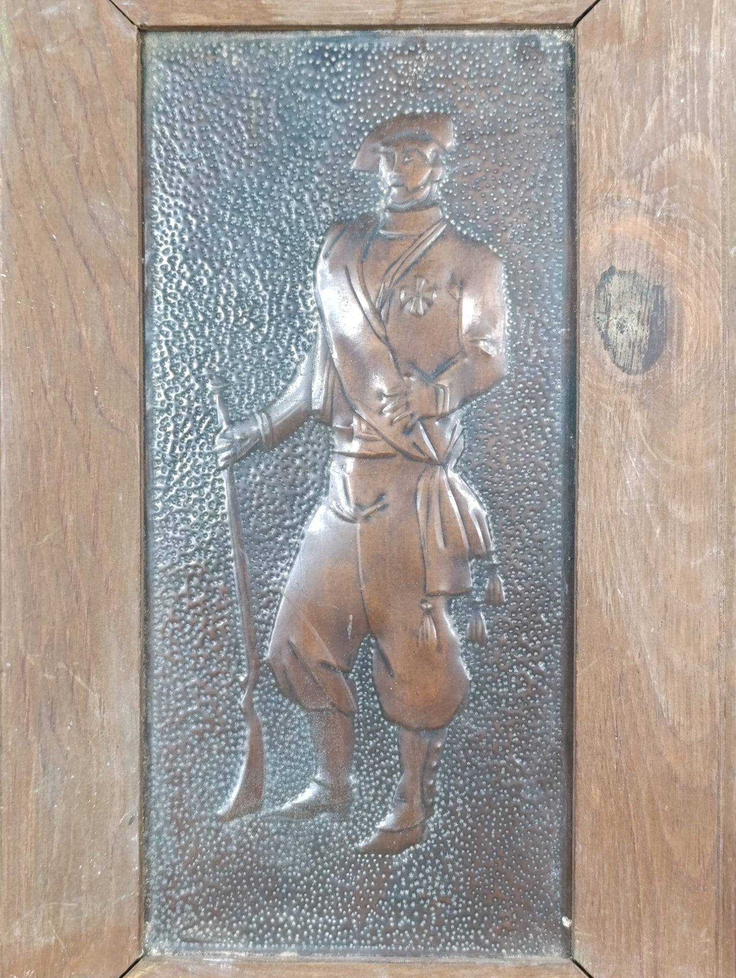 Cuadro de Cobre Repujado Figura Militar