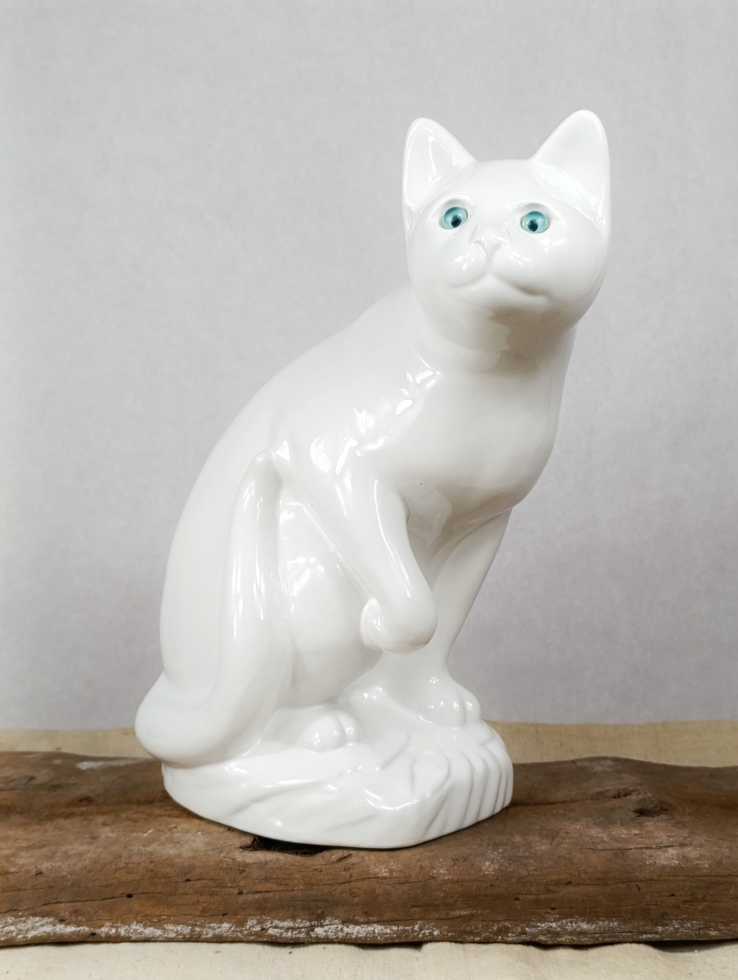 Figura de Porcelana Portuguesa | Marca Elpa