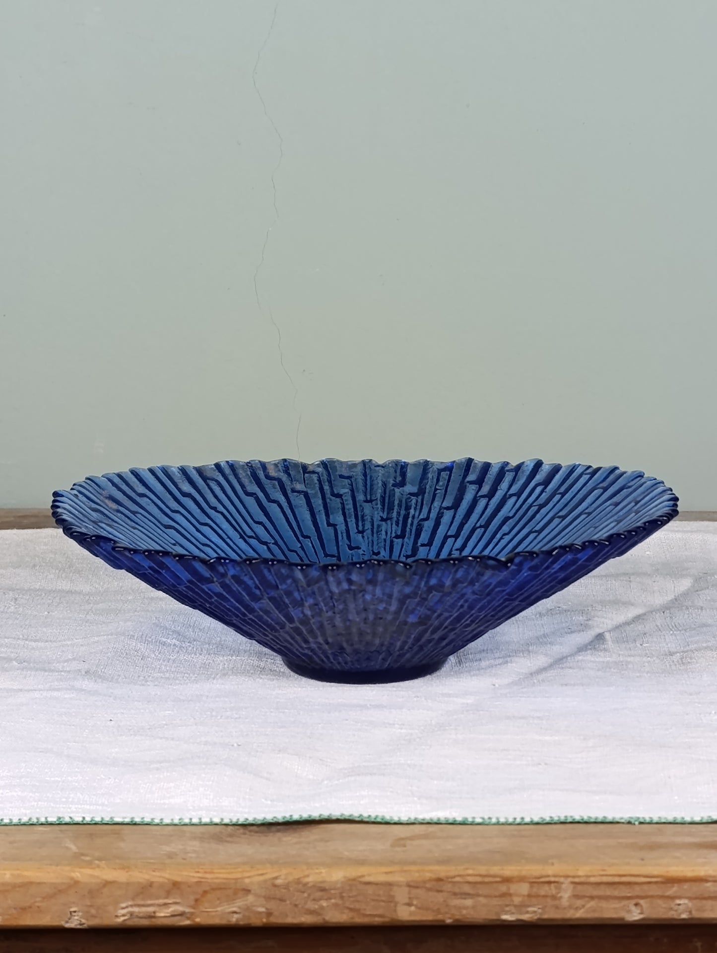 Centro de mesa/frutero de cristal azul cobalto | Años 70