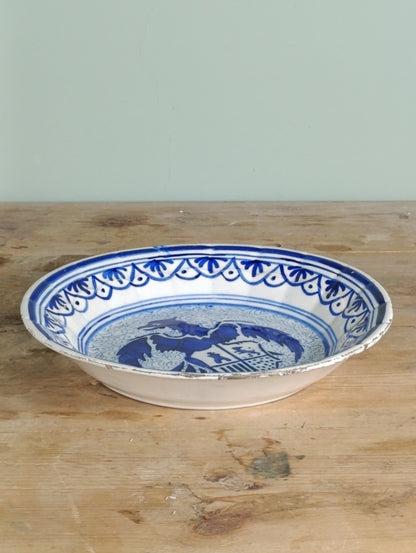 Plato de cerámica azul cobalto con escudo Segunda República (años 30)