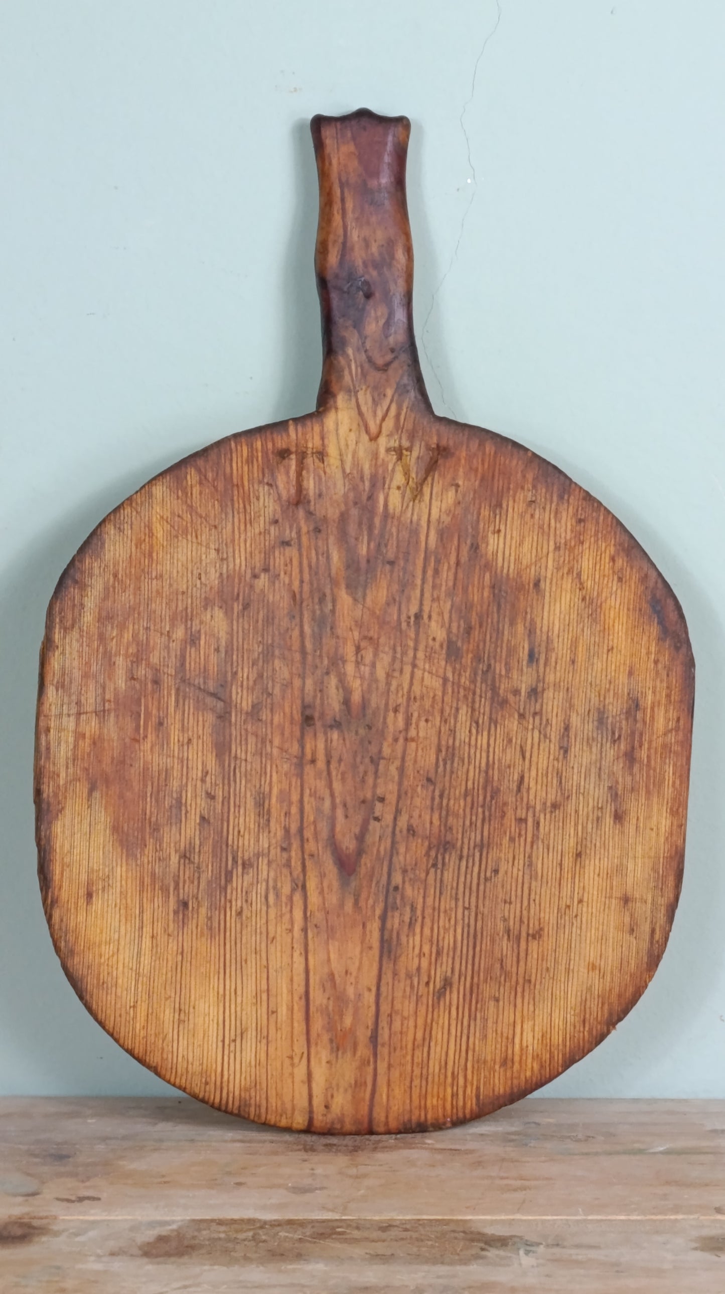 Tabla de cocina aragonesa antigua | Madera con iniciales grabadas | Siglo XIX