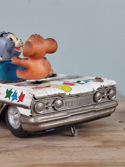 Coche de juguete Tom y Jerry marca Rico, años 60