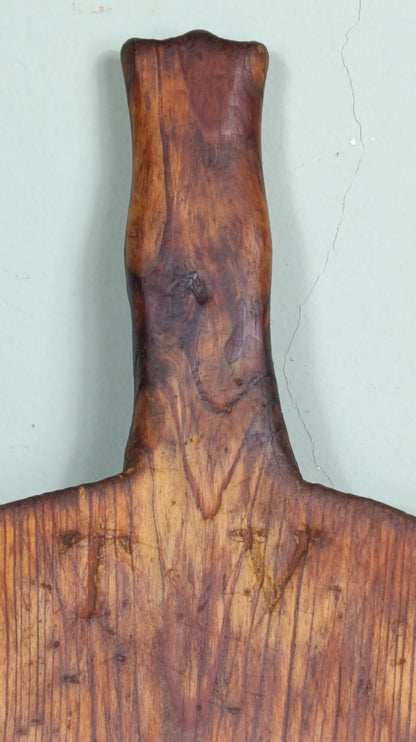 Tabla de cocina aragonesa antigua | Madera con iniciales grabadas | Siglo XIX