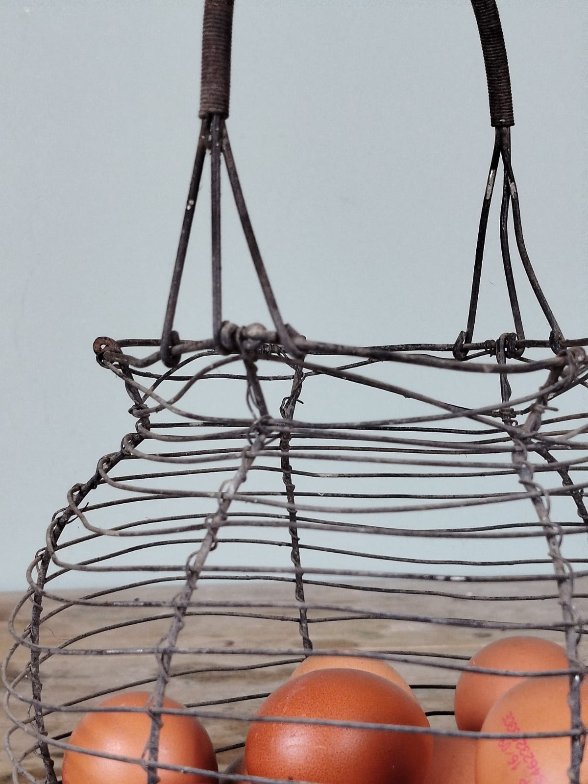 Cesta antigua para huevos | Alambre