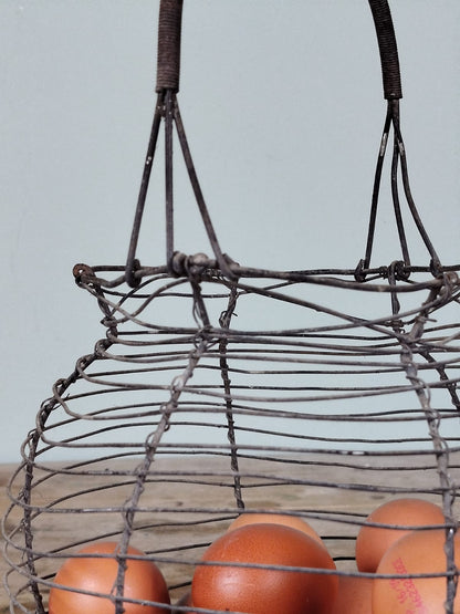 Cesta antigua para huevos | Alambre