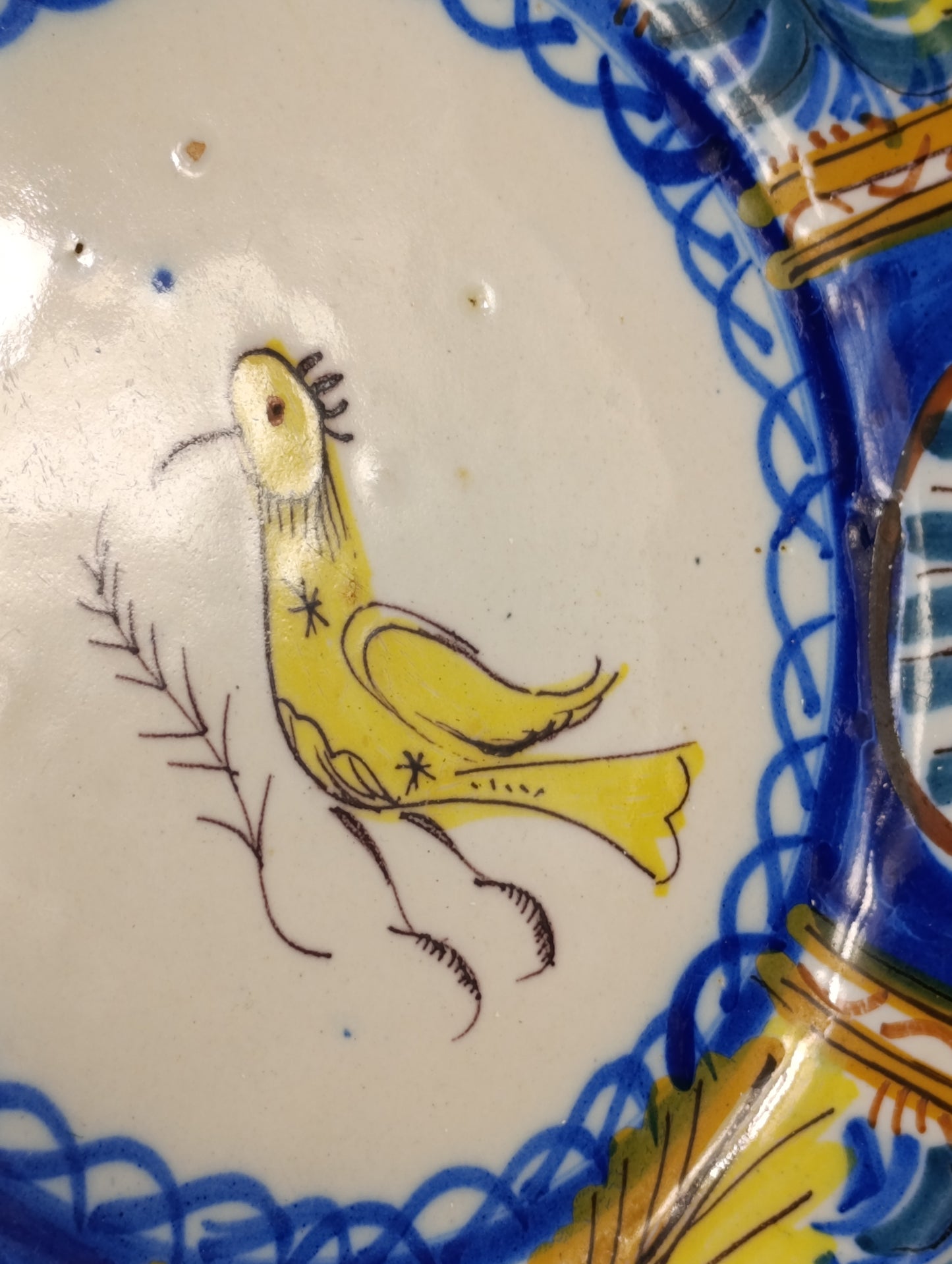 Plato de cerámica de Manises siglo XIX con motivo “Pardalot”